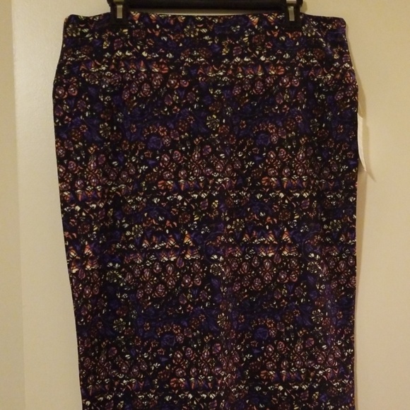 LuLaRoe Dresses & Skirts - ❤NWT 2XL PURPLE CASSIE SKIRT LuLaRoe Dresses & Skirts - ❤NWT 2XL PURPLE CASSIE SKIRT